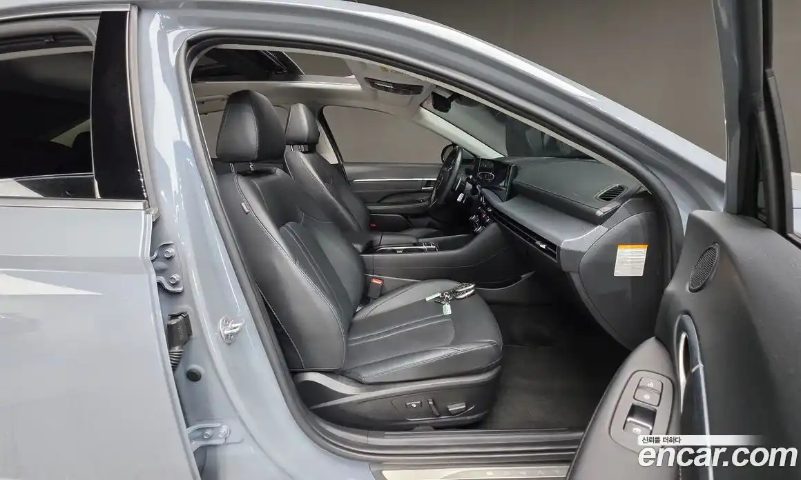 Hyundai Sonata 2024 2.0 автомат (гидро), фото 10