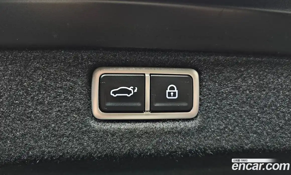 Hyundai Sonata 2023 1.6 автомат (гидро), фото 22