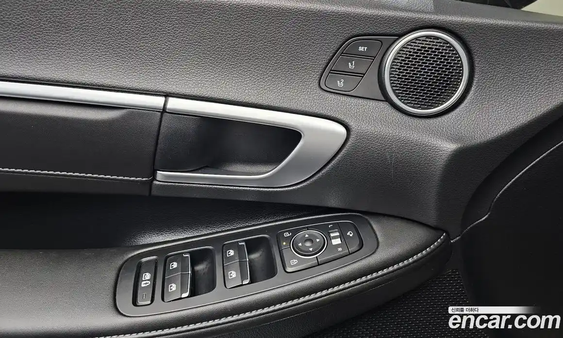 Hyundai Sonata 2023 1.6 автомат (гидро), фото 25