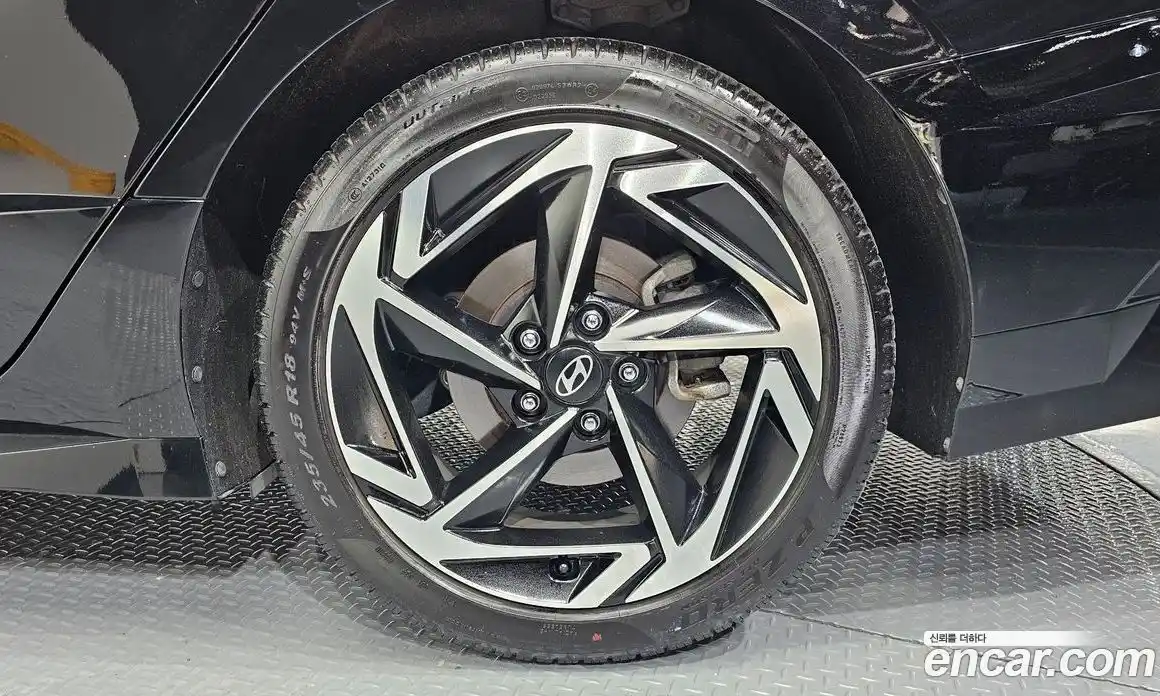 Hyundai Sonata 2023 1.6 автомат (гидро), фото 7