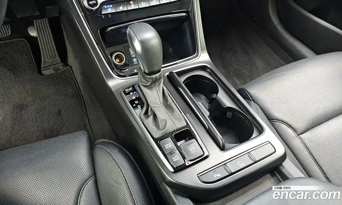 Hyundai Grandeur 2019 2.4 автомат (гидро), фото 12