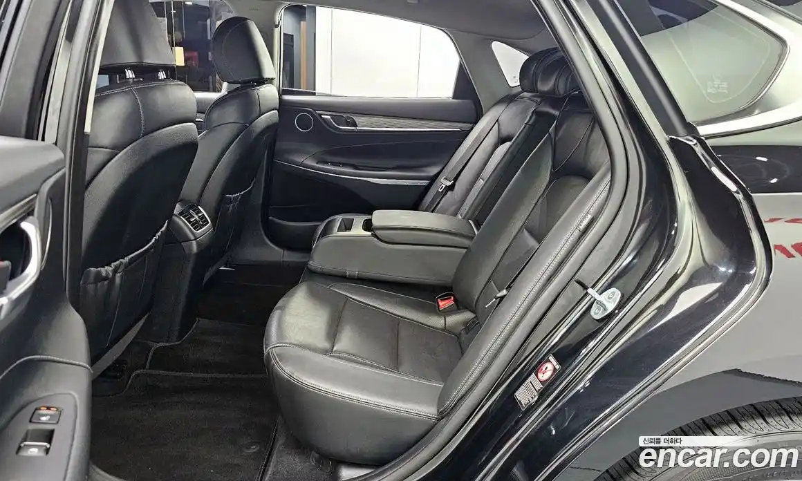 Hyundai Grandeur 2019 2.4 автомат (гидро), фото 18
