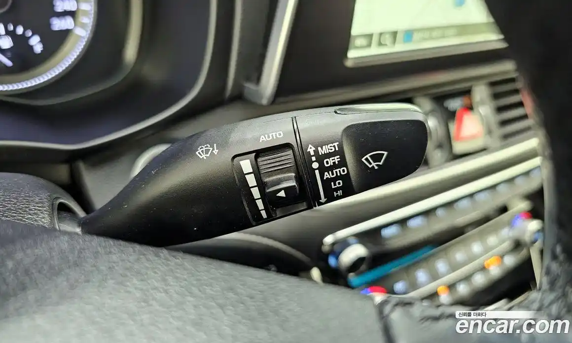 Hyundai Grandeur 2019 2.4 автомат (гидро), фото 24