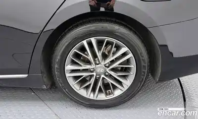 Hyundai Grandeur 2019 2.4 автомат (гидро), миниатюра 7