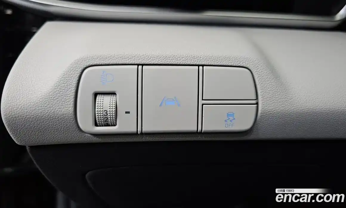 Hyundai Avante 2020 1.6 автомат (гидро), фото 13