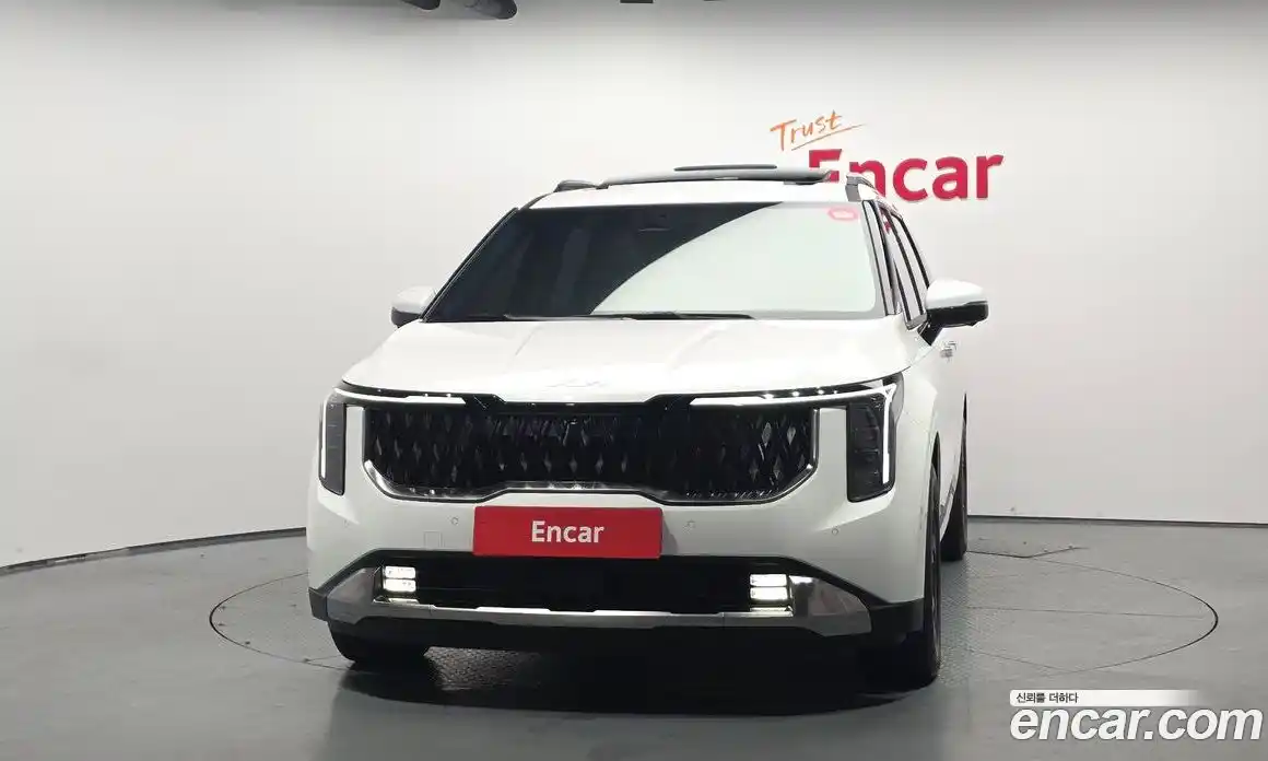 Kia Carnival 2025 1.6 автомат (гидро), фото 3