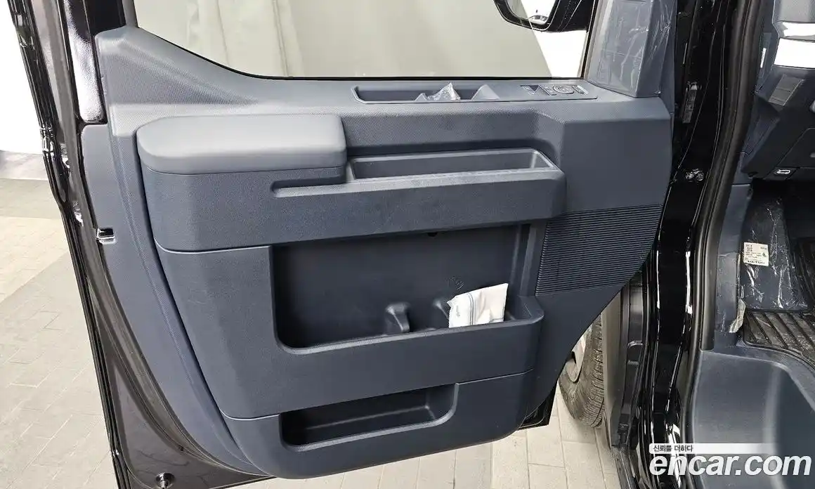 Kia PV5 2026 0.2 автомат (гидро), фото 14