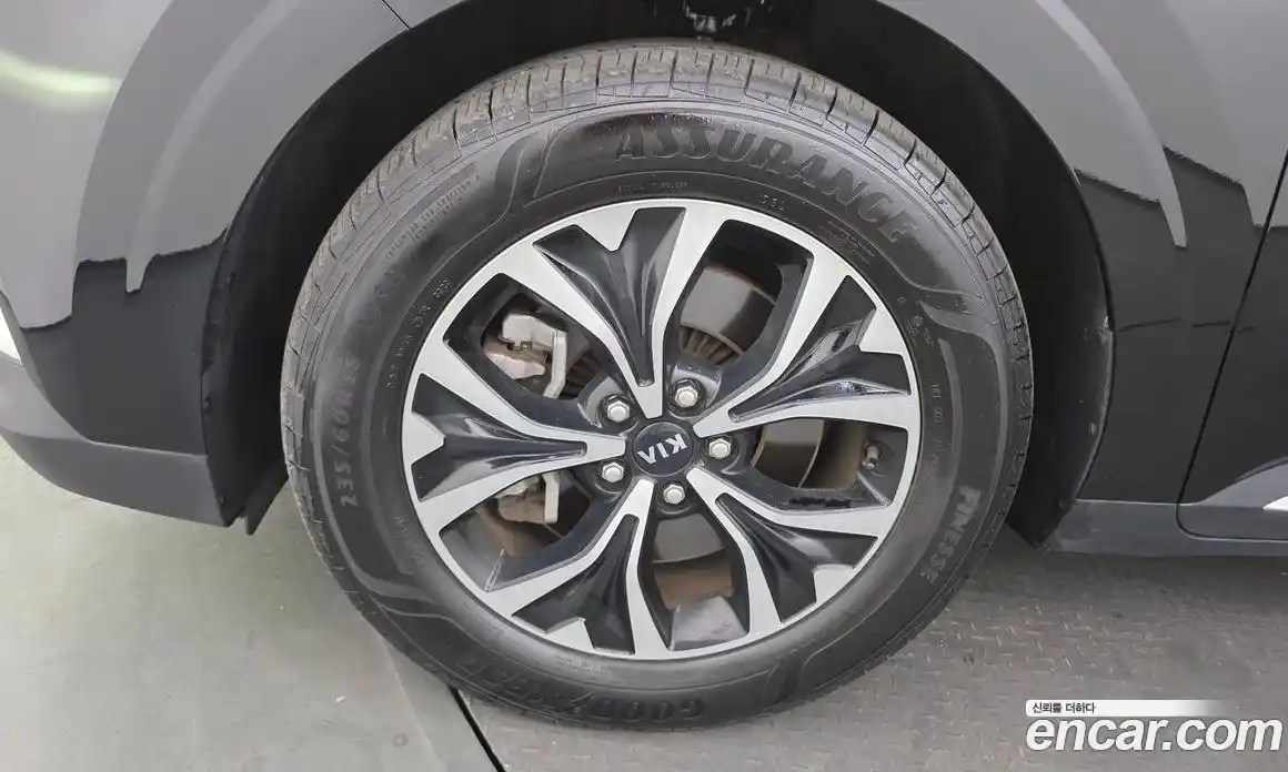 Kia Carnival 2021 2.2 автомат (гидро), фото 5