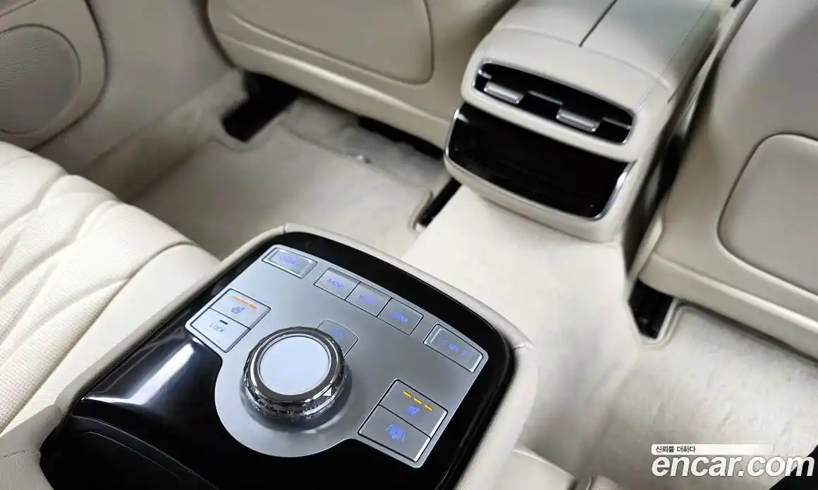 Genesis G80 2024 2.5 автомат (гидро), фото 25