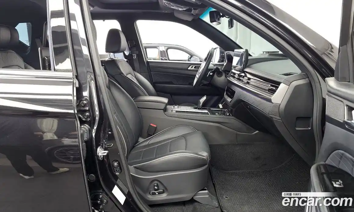 SsangYong Rexton 2024 2.2 автомат (гидро), фото 11