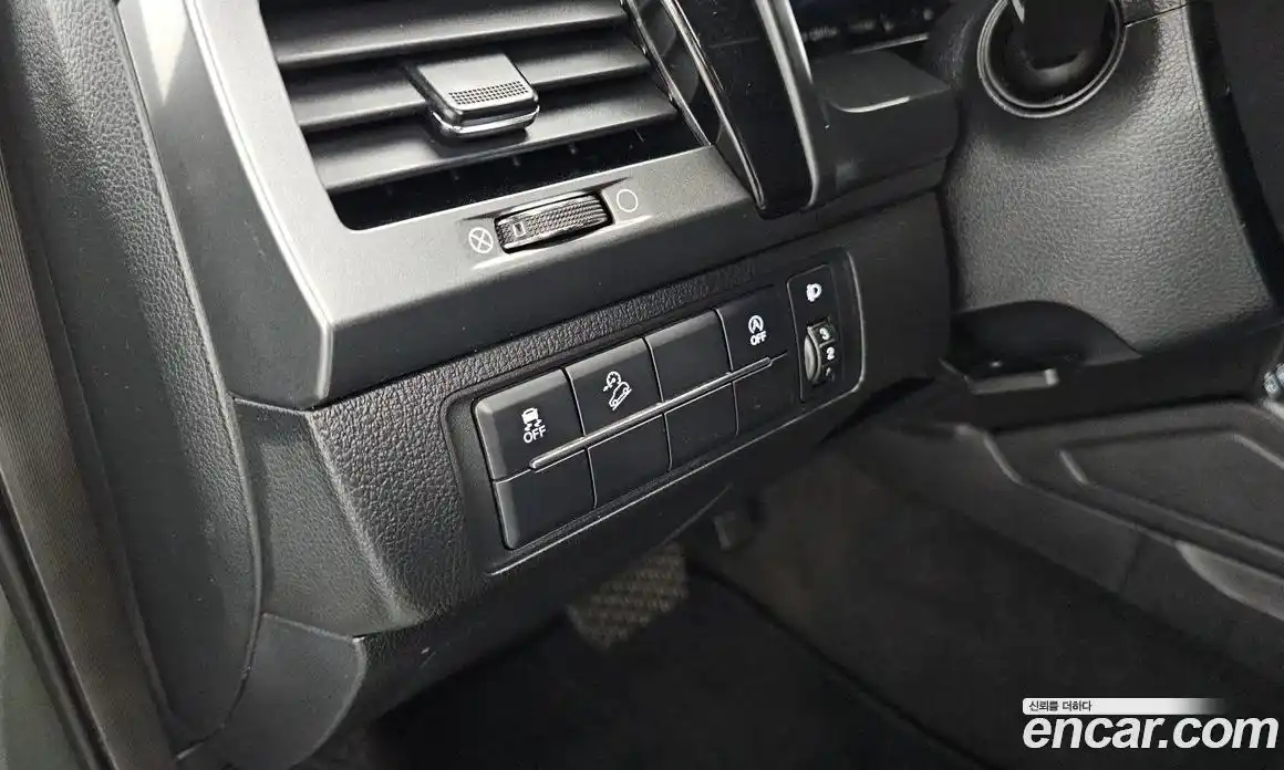 SsangYong Rexton 2023 2.2 автомат (гидро), фото 18