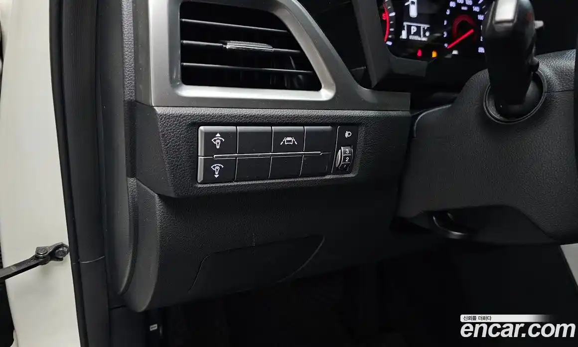 SsangYong Korando 2019 1.6 автомат (гидро), фото 21