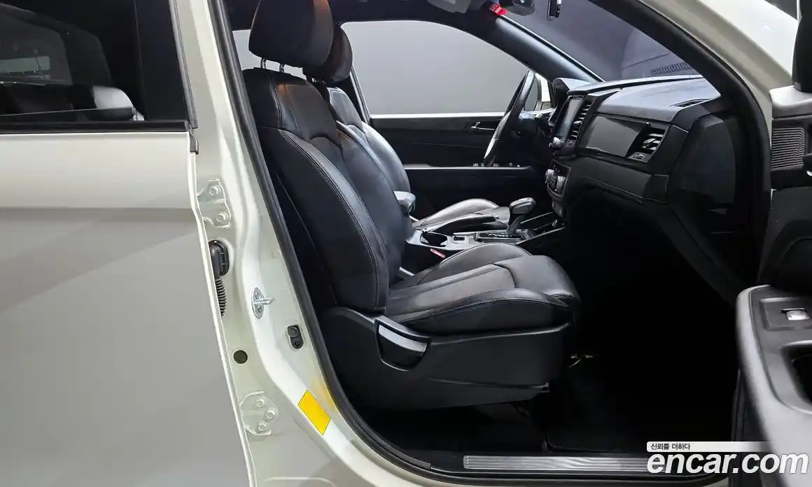SsangYong Rexton 2020 2.2 автомат (гидро), фото 11
