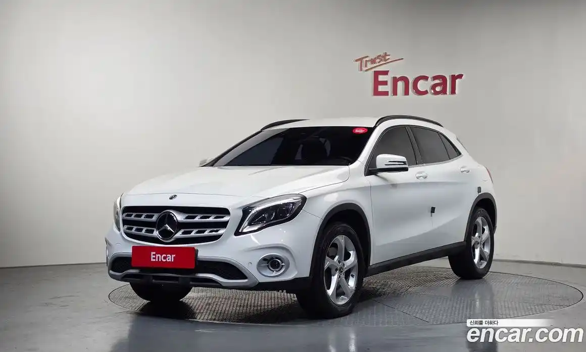 Mercedes-Benz GLA-Class 2018 2.0 гидро, фото 1 Mercedes-Benz GLA-Class 2018 2.0 гидро, фото 1