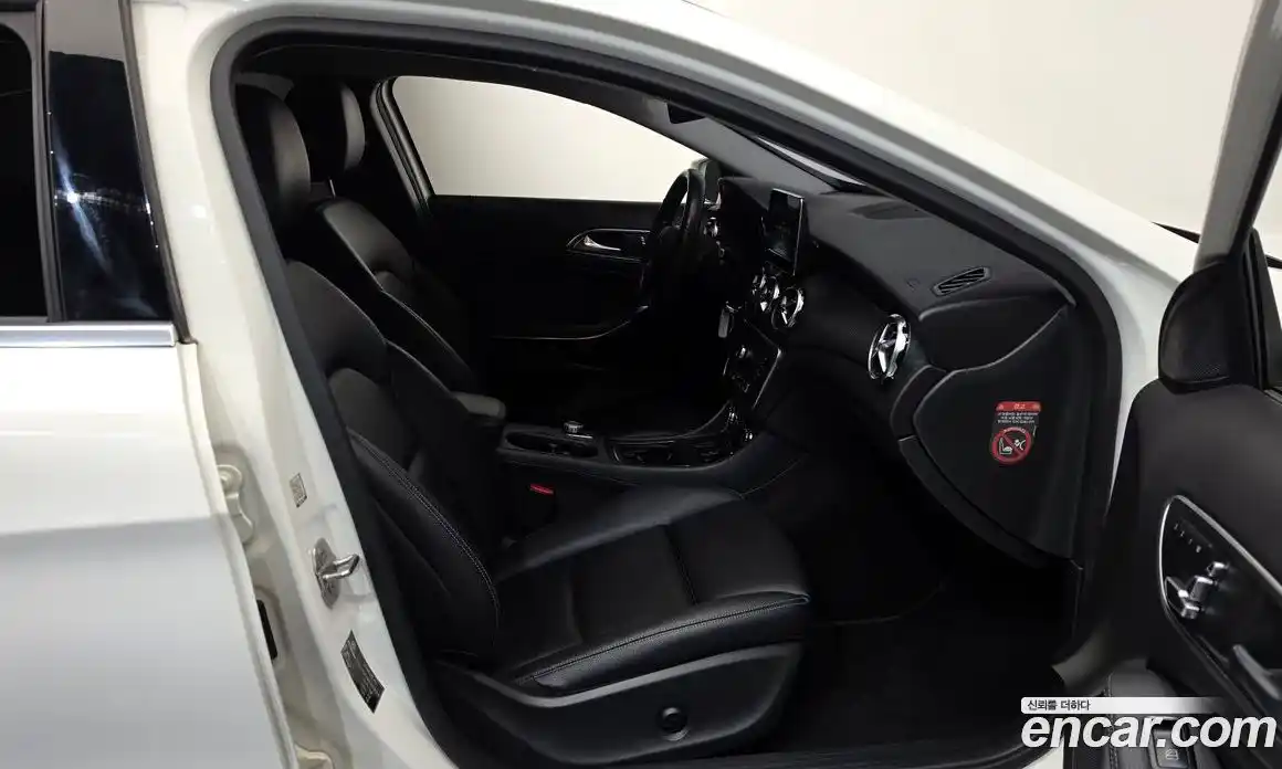 Mercedes-Benz GLA-Class 2018 2.0 гидро, фото 16 Mercedes-Benz GLA-Class 2018 2.0 гидро, фото 16