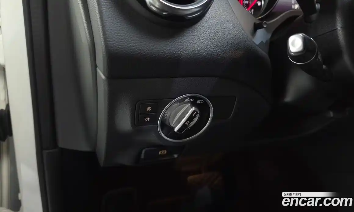 Mercedes-Benz GLA-Class 2018 2.0 гидро, фото 23 Mercedes-Benz GLA-Class 2018 2.0 гидро, фото 23