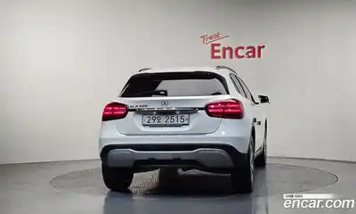 Mercedes-Benz GLA-Class 2018 2.0 гидро, миниатюра 4 Mercedes-Benz GLA-Class 2018 2.0 гидро, миниатюра 4