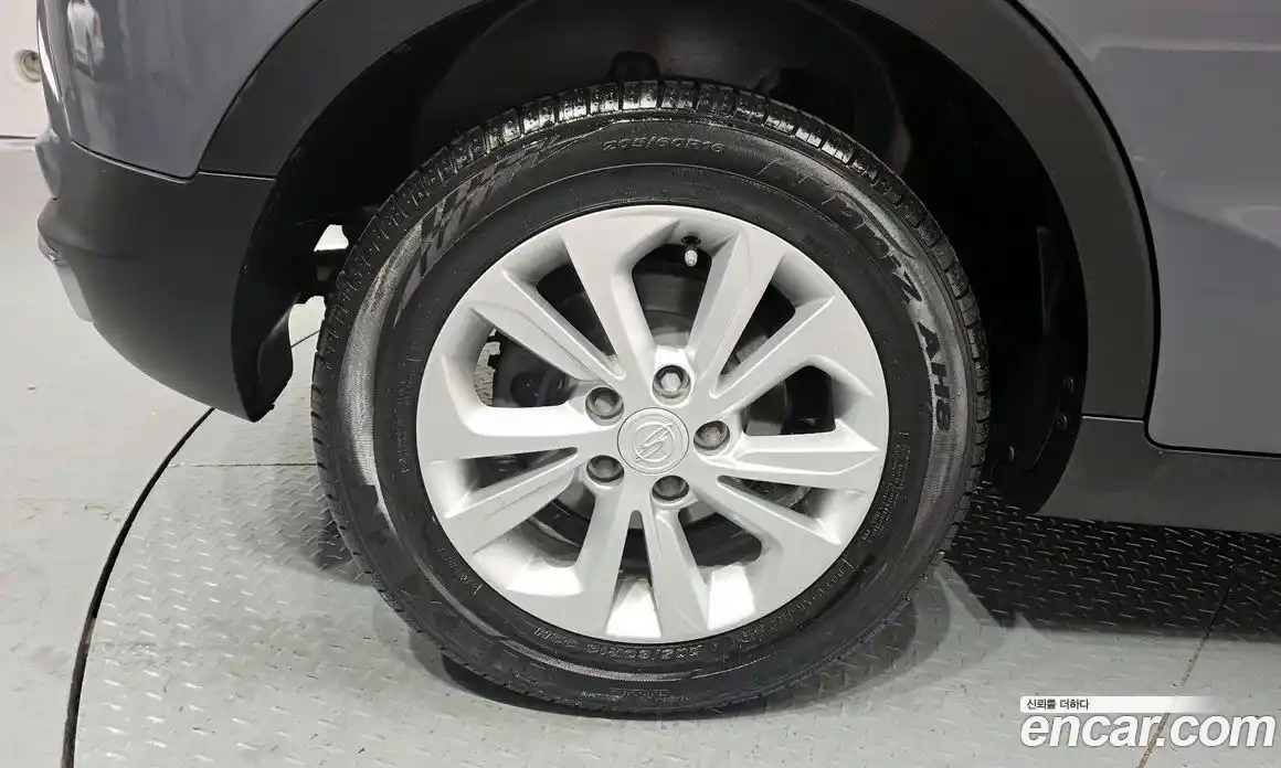 SsangYong TIBOLI 2019 1.6 автомат (гидро), фото 5