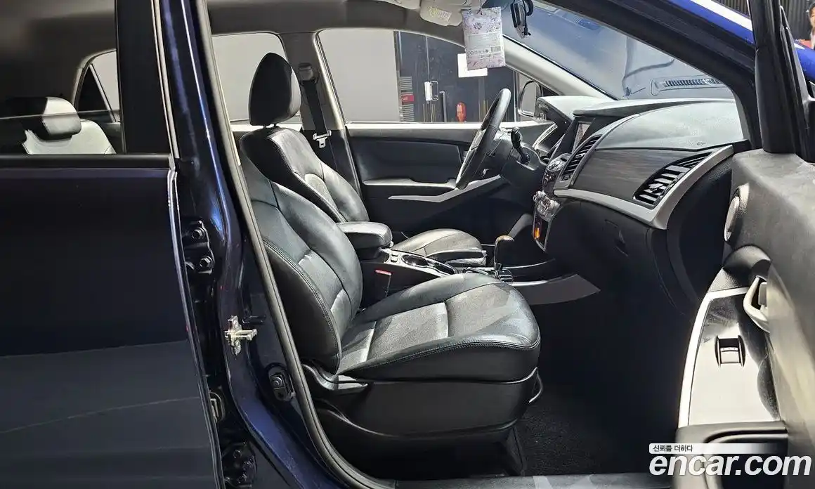 SsangYong Korando 2016 2.2 автомат (гидро), фото 17