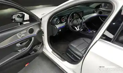 Mercedes-Benz E-Class 2019 2.0 автомат (гидро), миниатюра 11