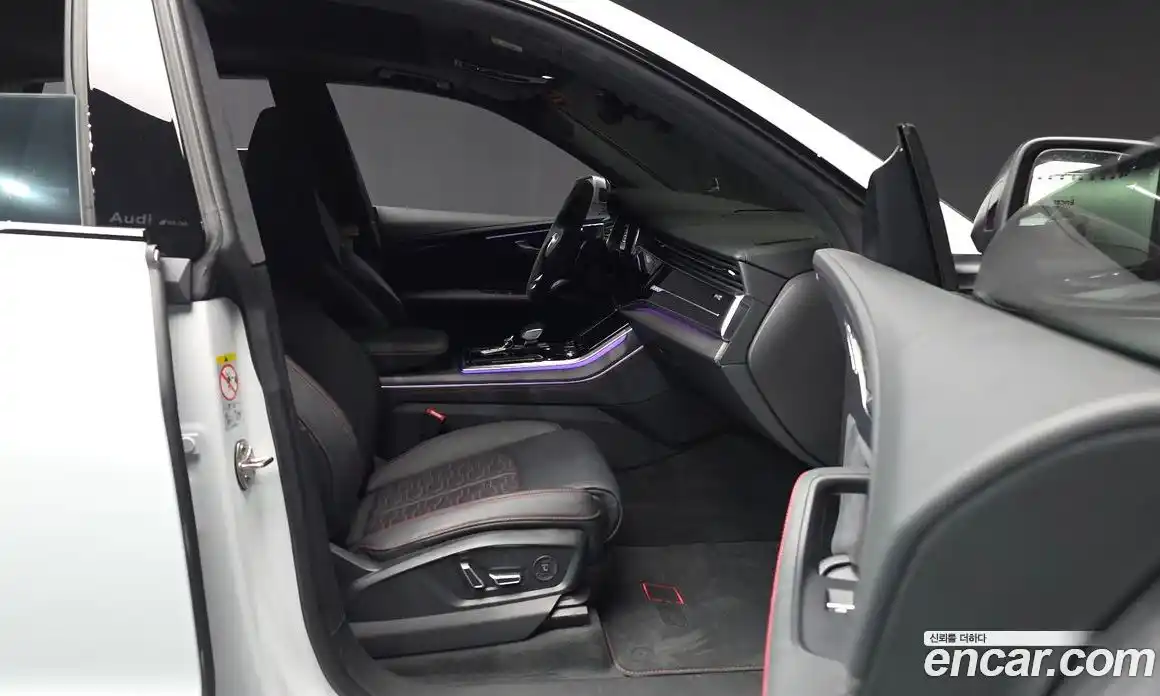 Audi RSQ8 2025 4.0 автомат (гидро), фото 11