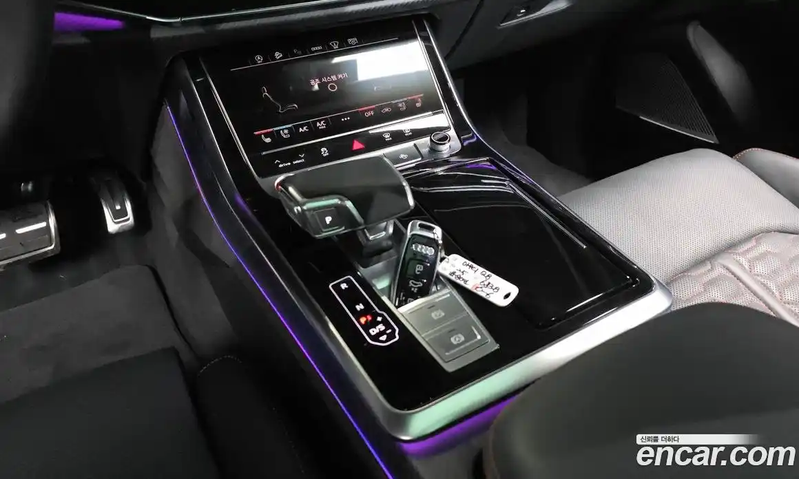 Audi RSQ8 2025 4.0 автомат (гидро), фото 9