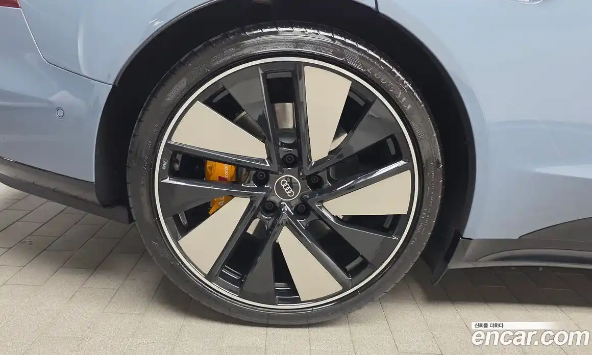 Audi e-tron GT 2022 0.1 автомат (гидро), фото 24