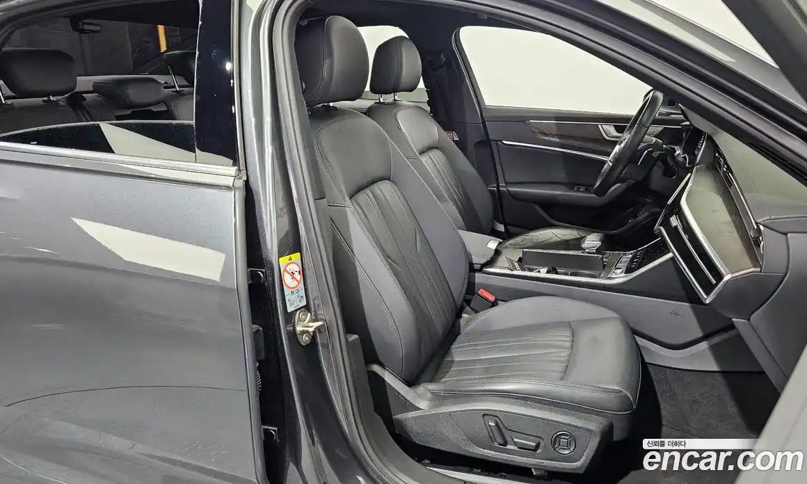 Audi A6 2022 2.0 автомат (гидро), фото 16
