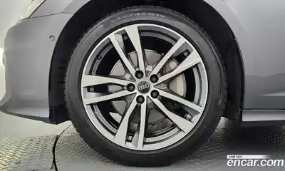 Audi A6 2022 2.0 автомат (гидро), миниатюра 5