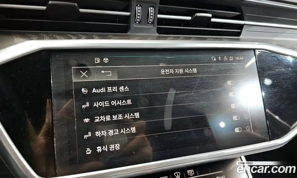 Audi A6 2021 2.0 автомат (гидро), фото 15