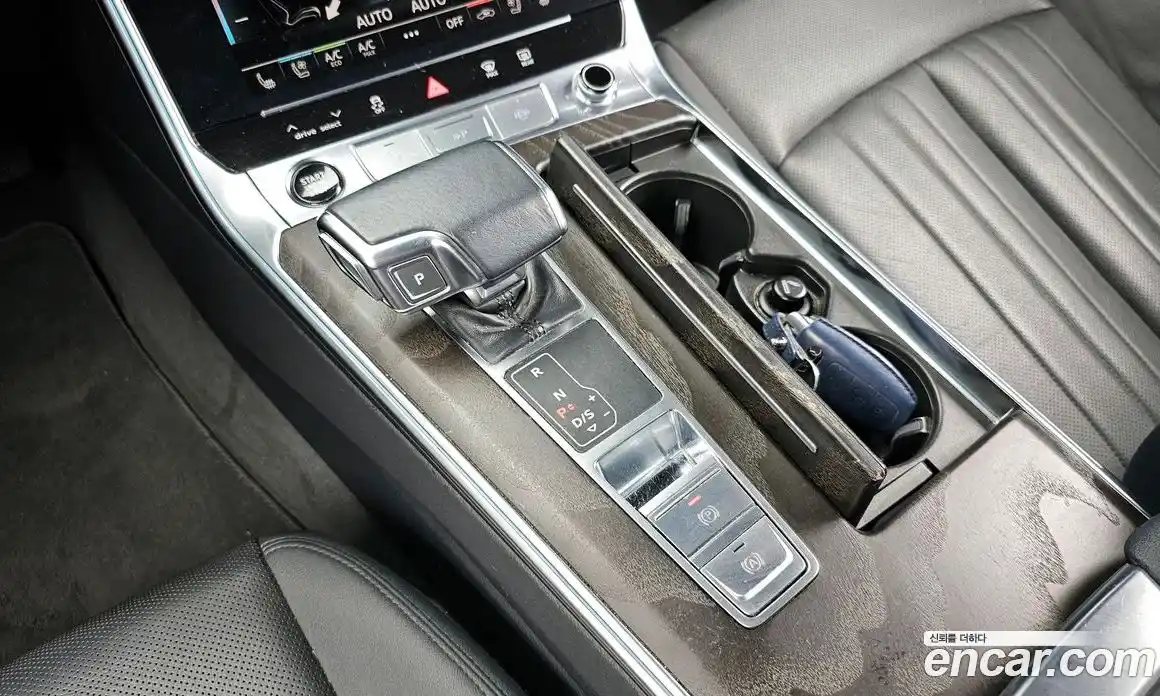 Audi A6 2021 2.0 автомат (гидро), фото 9