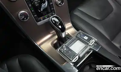 Volvo XC60 2017 2.0 автомат (гидро), миниатюра 11