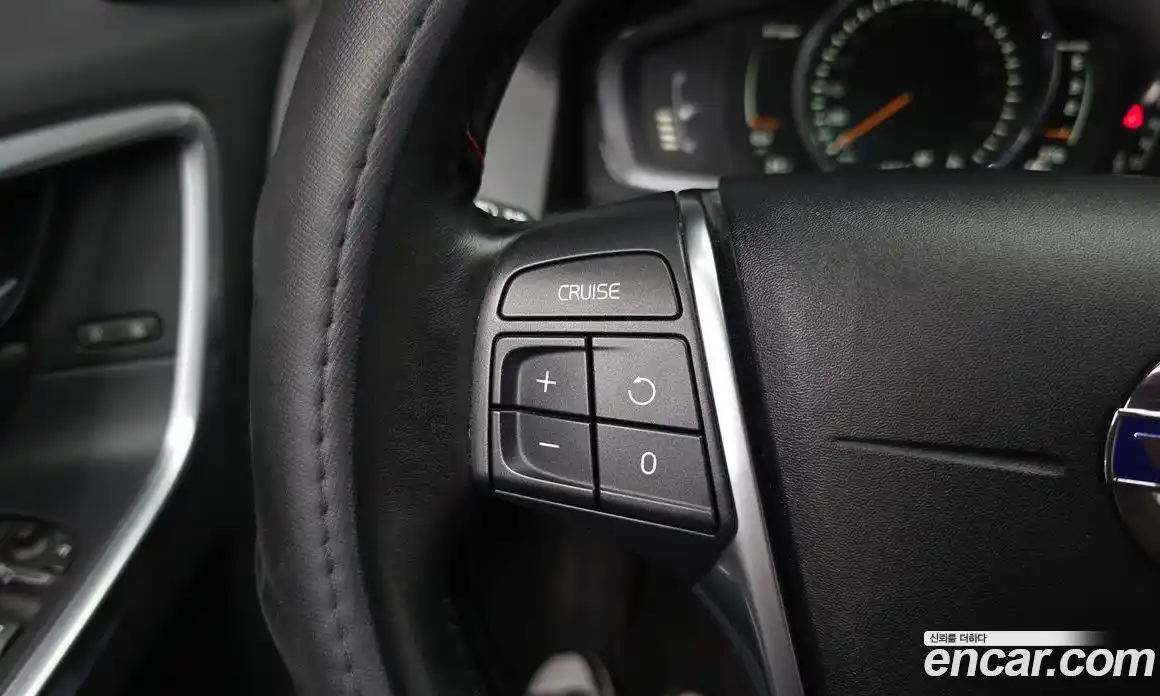 Volvo XC60 2017 2.0 автомат (гидро), фото 27
