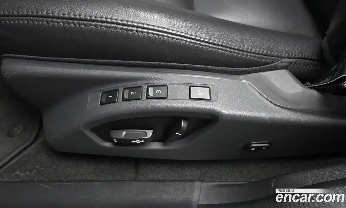 Volvo XC60 2017 2.0 автомат (гидро), фото 30