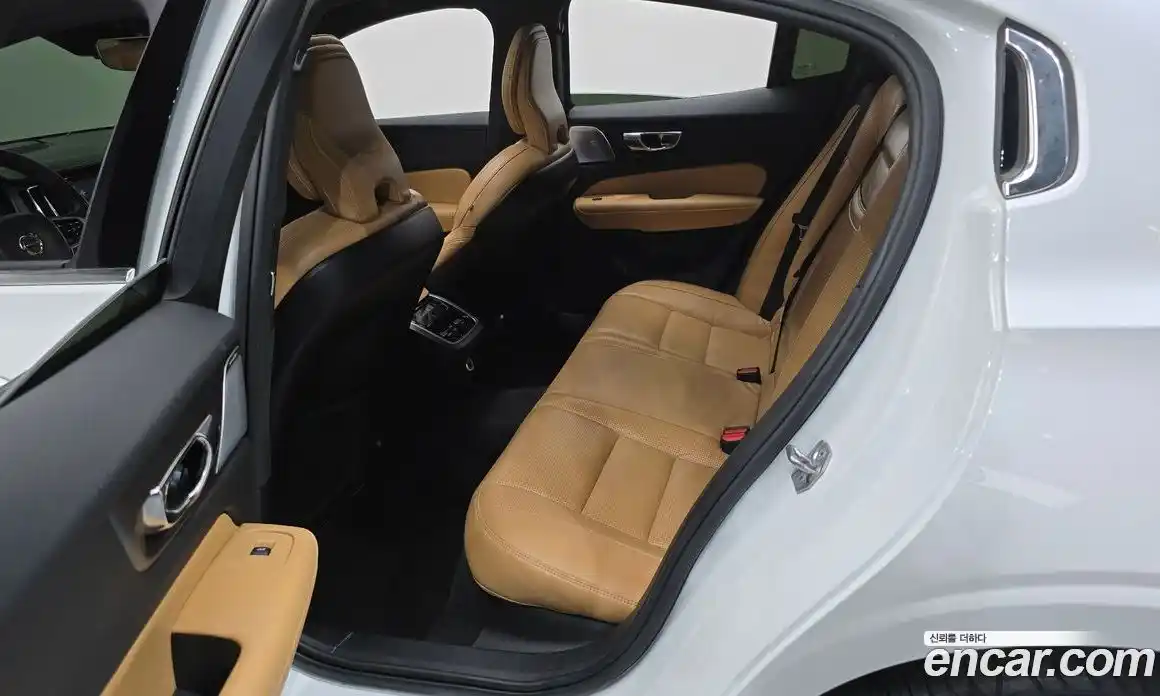 Volvo S60 2019 2.0 автомат (гидро), фото 11