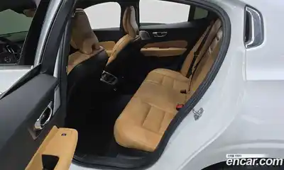 Volvo S60 2019 2.0 автомат (гидро), миниатюра 11