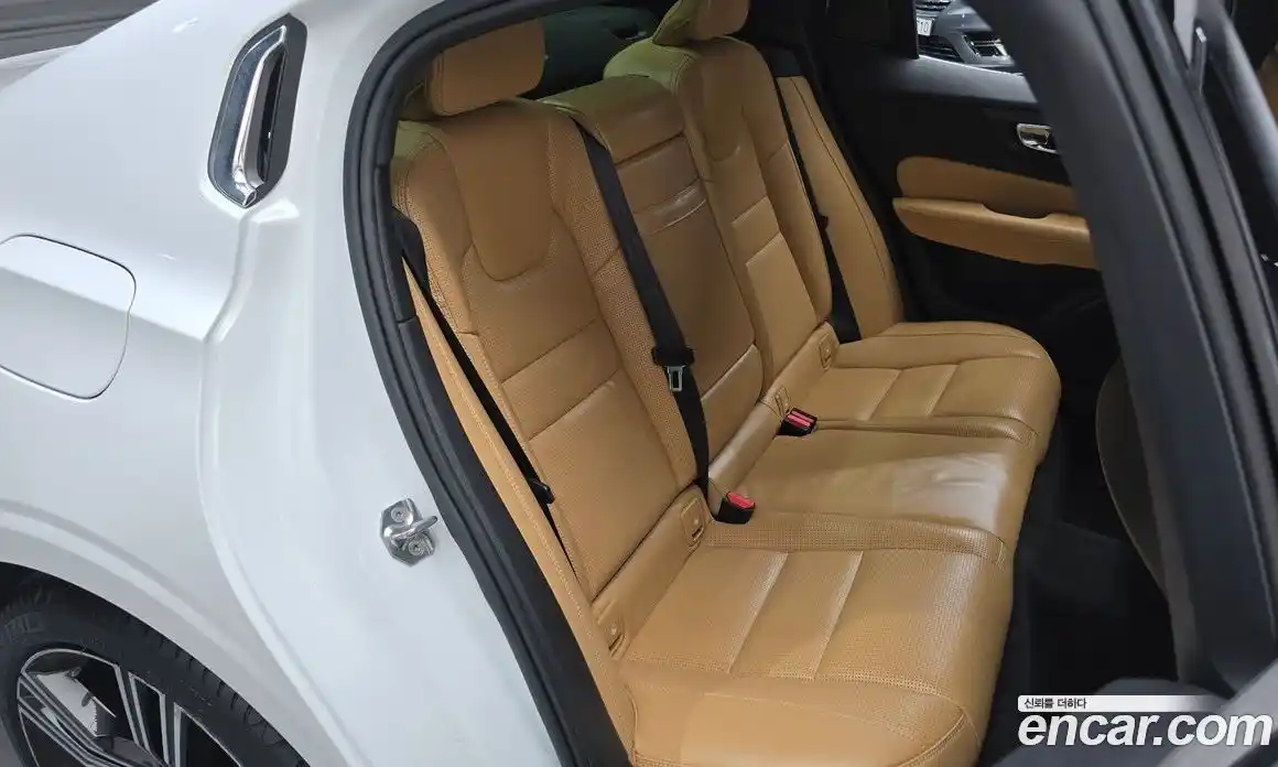 Volvo S60 2019 2.0 автомат (гидро), фото 12