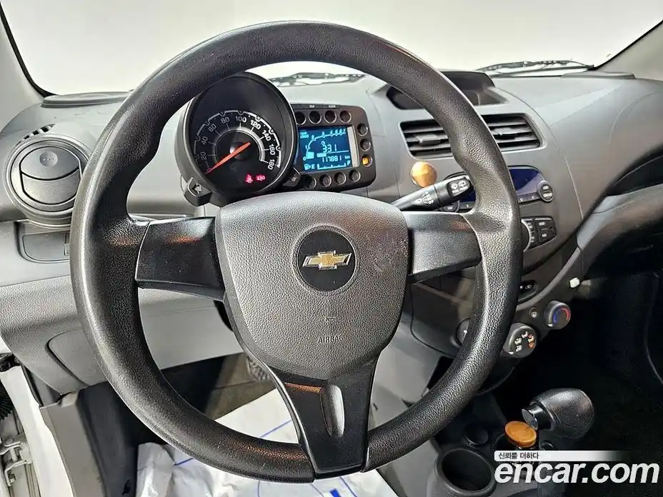 Chevrolet Spark 2011 1.0 автомат (гидро), фото 14