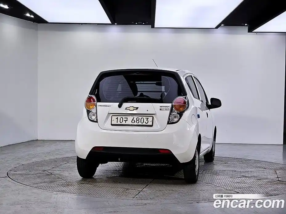 Chevrolet Spark 2011 1.0 автомат (гидро), фото 3
