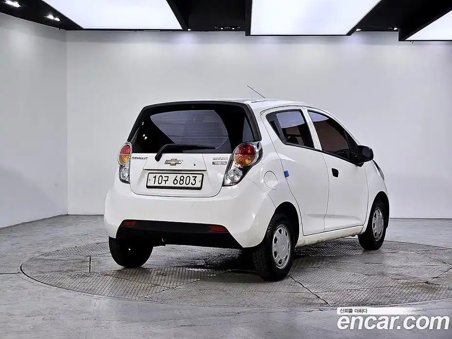 Chevrolet Spark 2011 1.0 автомат (гидро), фото 4