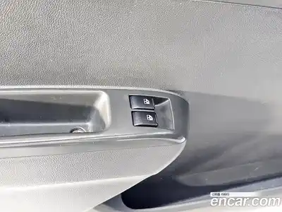 Chevrolet Spark 2011 1.0 автомат (гидро), миниатюра 10