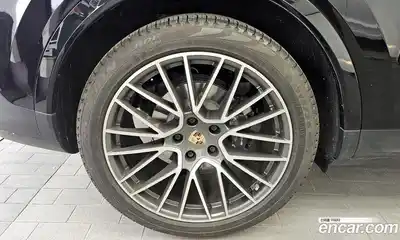 Porsche Cayenne 2023 3.0 автомат (гидро), миниатюра 5