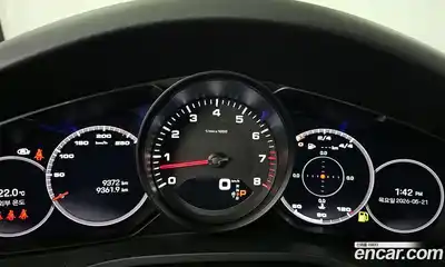 Porsche Cayenne 2023 3.0 автомат (гидро), миниатюра 8