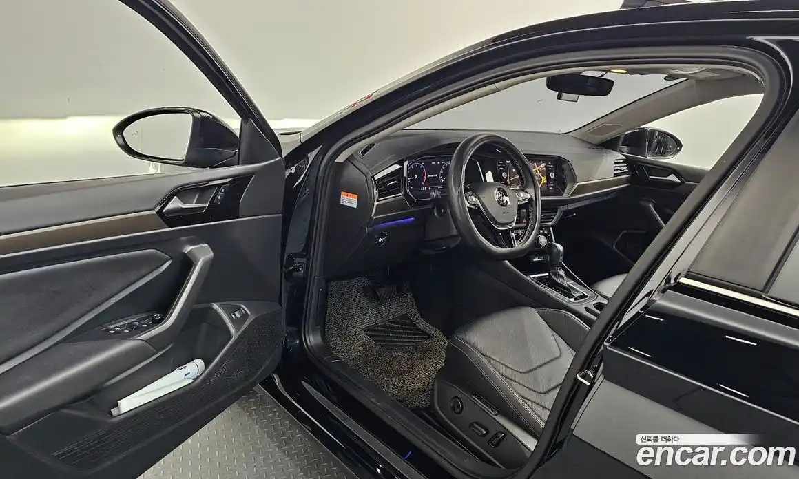 Volkswagen Jetta 2021 1.4 автомат (гидро), фото 13