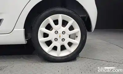 Chevrolet Spark 2015 1.0 автомат (гидро), миниатюра 7