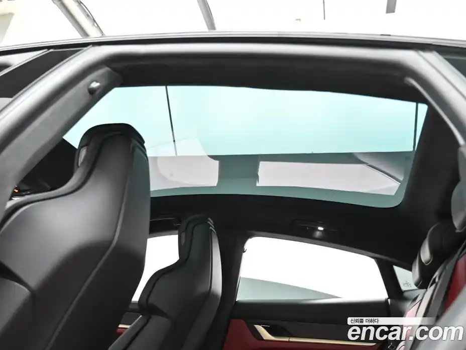 Porsche Taycan 2025 автомат (гидро), фото 19