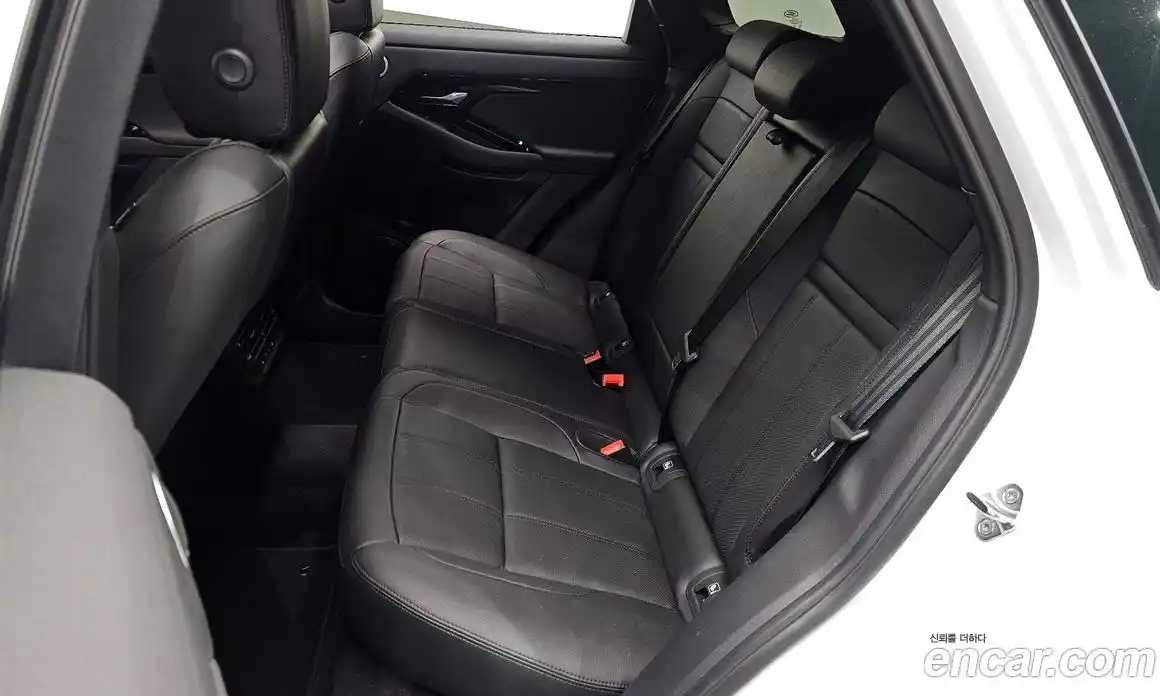 Land Rover Range Rover Evoque 2025 2.0 автомат (гидро), фото 11