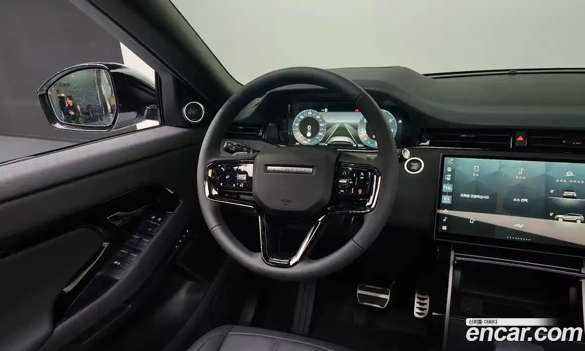 Land Rover Range Rover Evoque 2025 2.0 автомат (гидро), фото 14