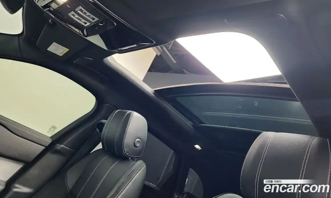 Land Rover Range Rover Velar 2021 3.0 автомат (гидро), фото 23