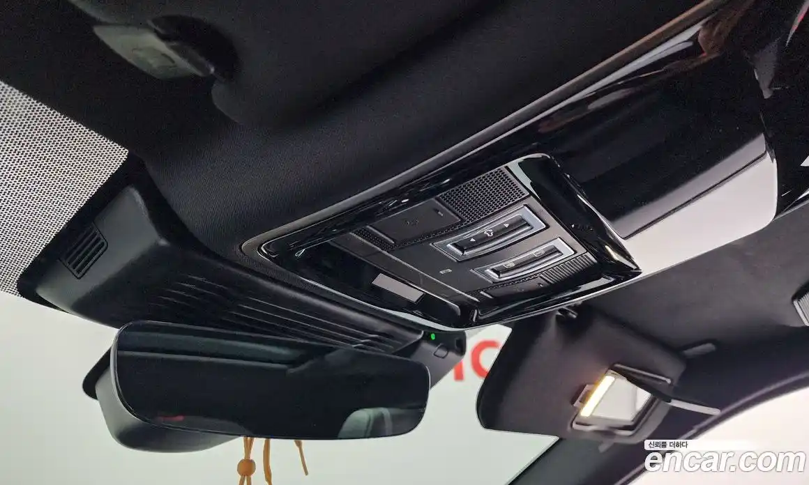 Land Rover Range Rover Velar 2021 3.0 автомат (гидро), фото 26